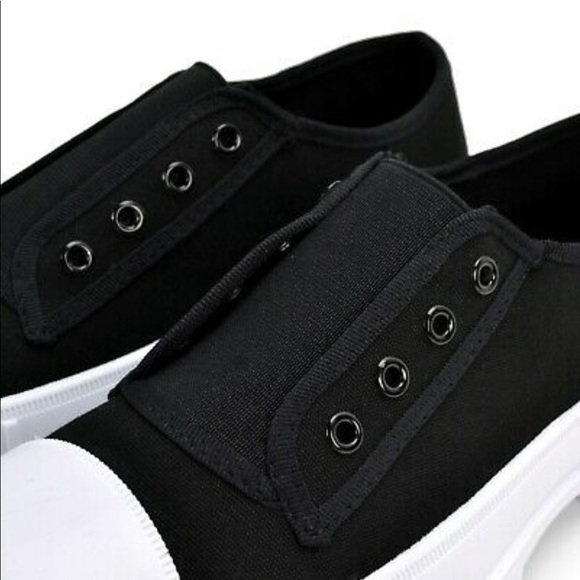 Black canvas chunky sneaker - Picture 5 of 8